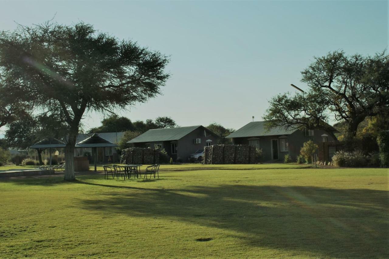Out Of Nature Country Lodge Windhoek Bagian luar foto